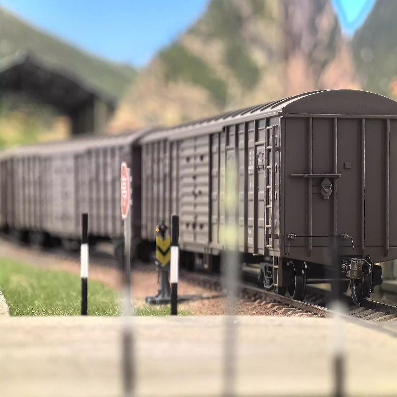 HO Type 1/87 Train Model P64AK - Model Kit Train recension och pris