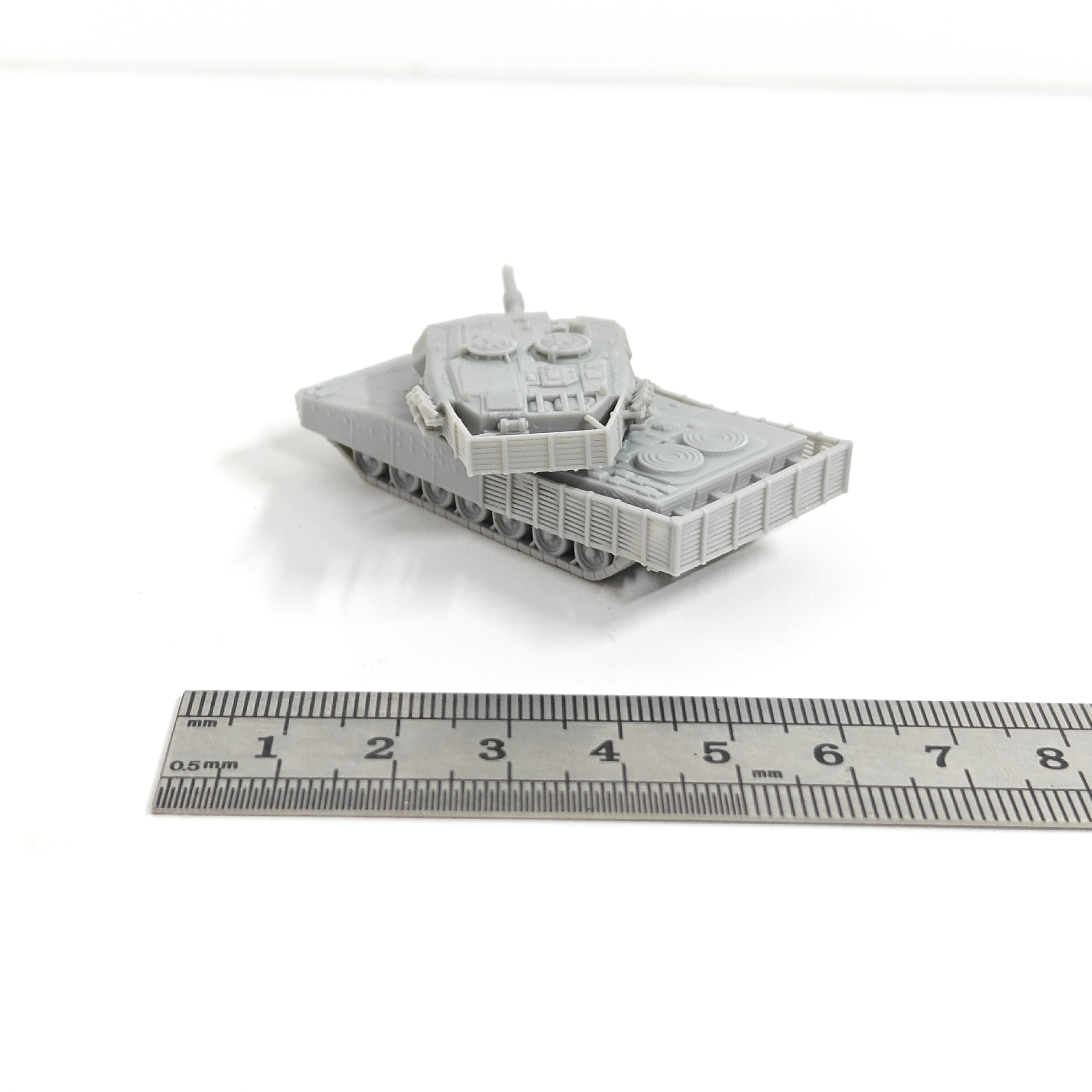 1/144 Scale Leopard Evolution  - Model Kit Tank recension och pris