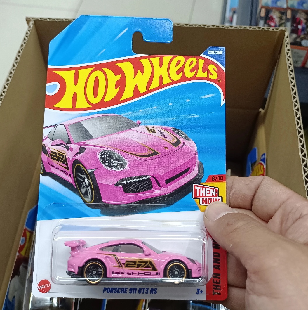 2025 Hot Wheels Case L C4982 # - Model Kit Porsche 911 recension och pris