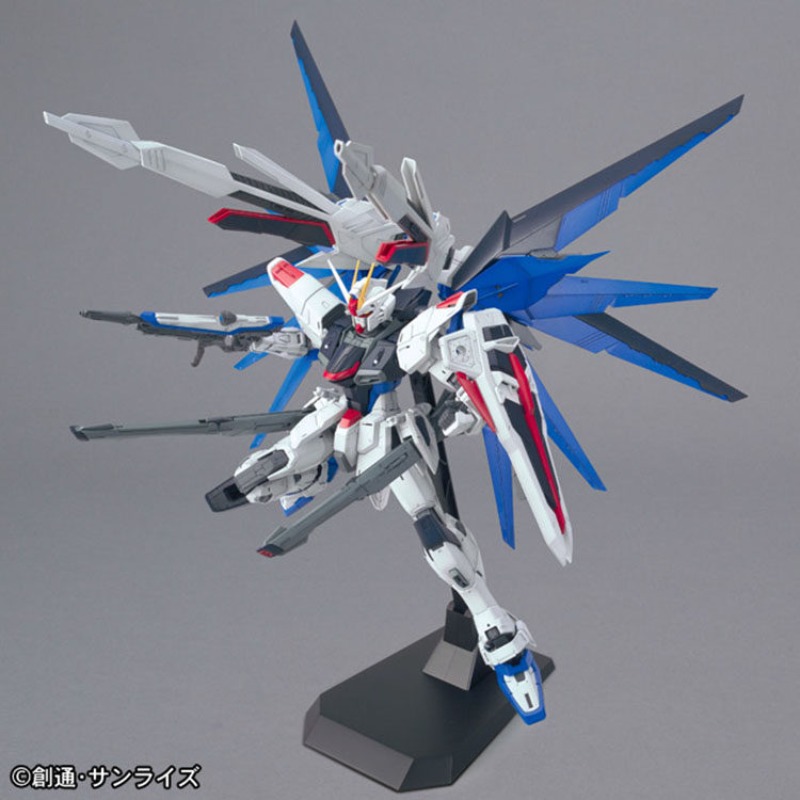 In Stock BANDAI MG 1/100 ZGMF- - Gundam Model Mg recension och pris