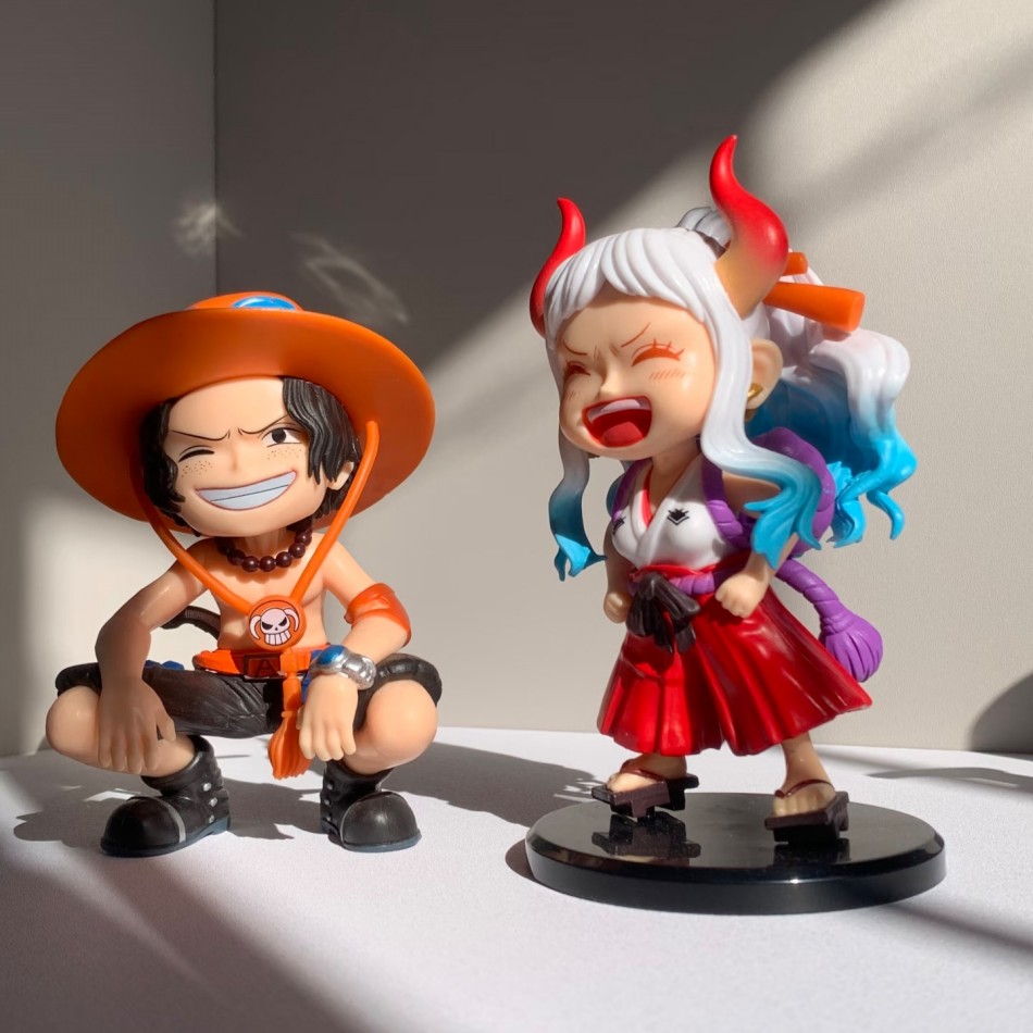 1-2pcs One Piece Anime Figure  - Model Kit Yamato recension och pris