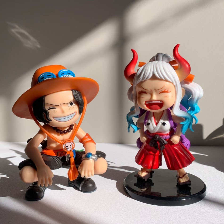1-2pcs One Piece Anime Figure  - Model Kit Yamato recension och pris