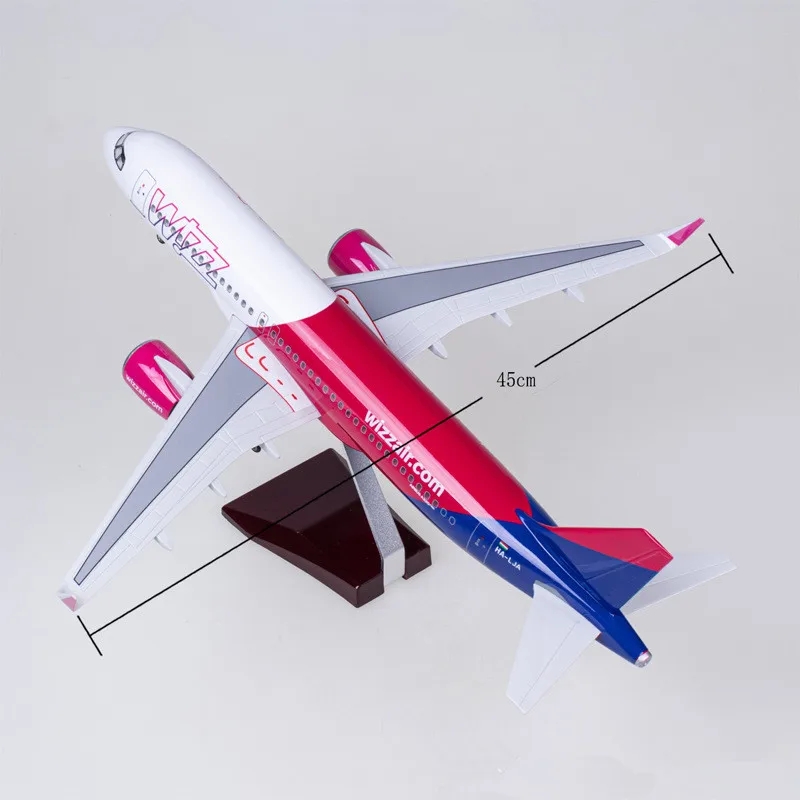 Wizzair Plane Model 47cm 1/80  - Model Kit Airplane recension och pris